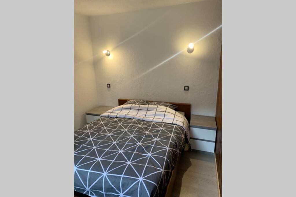 Superbe Appartement Avec Parking Gratuit Sur Place Бур-Сен-Морис Екстер'єр фото